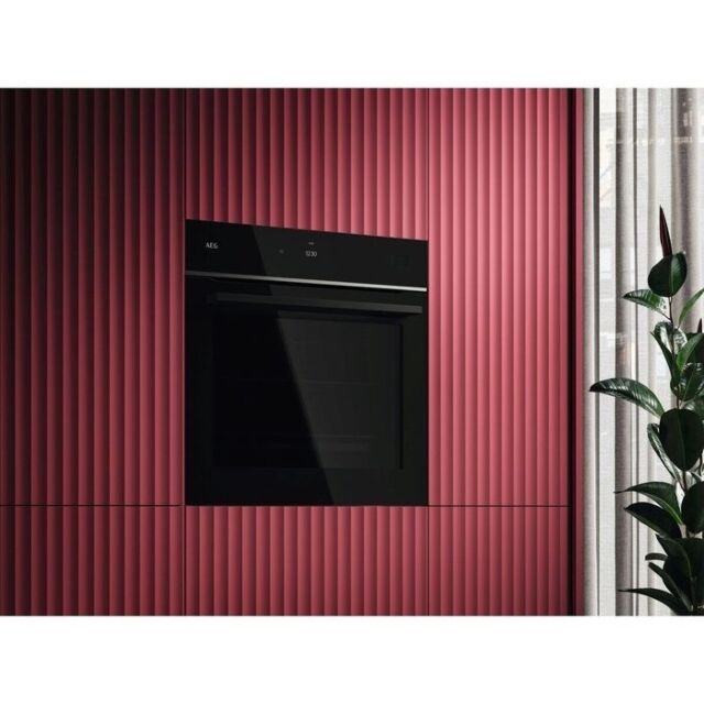 AEG TB8SB731AB Series 8000 Built In SteamPro Multifunction Single Oven – Black