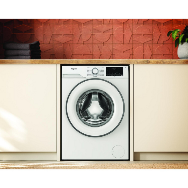 Hotpoint HEV841WUK 8kg 1400 Spin Washing Machine White