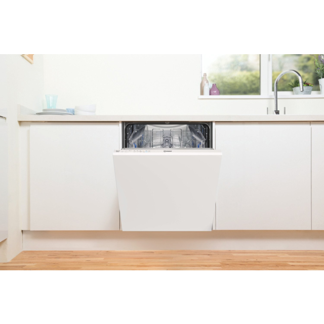 Indesit D2IHL326UK Full Size Integrated Dishwasher - 14 Place Settings