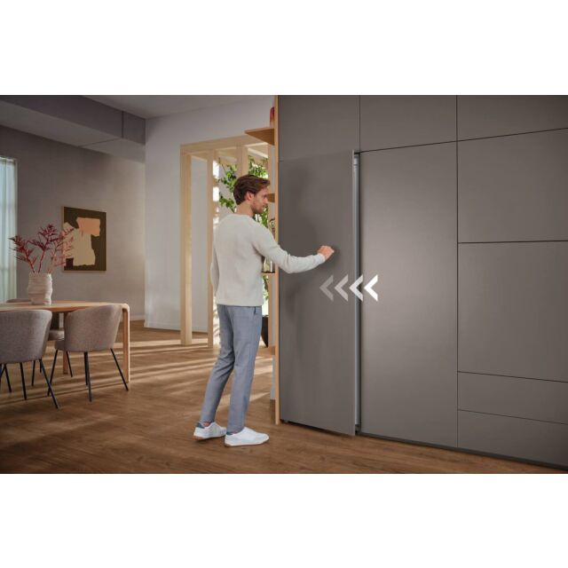 **UNBOXED Miele FNS7794D Integrated Full Height Frost Free Freezer With Icemaker , Activedoor Opening, Left 