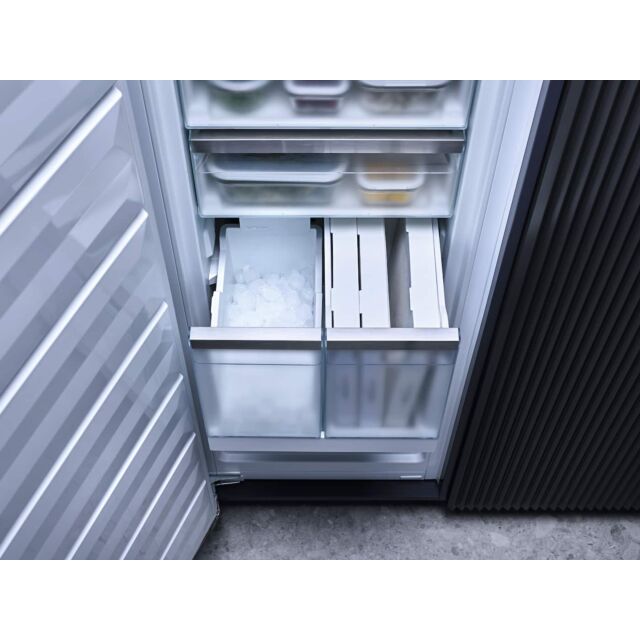 **UNBOXED Miele FNS7794D Integrated Full Height Frost Free Freezer With Icemaker , Activedoor Opening, Left 