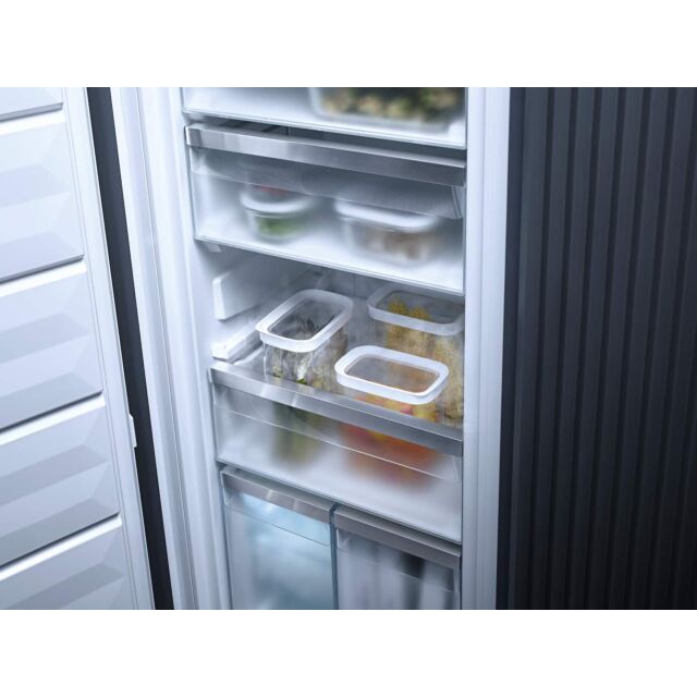 **UNBOXED Miele FNS7794D Integrated Full Height Frost Free Freezer With Icemaker , Activedoor Opening, Left 